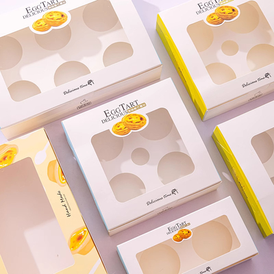 De verpakking van eiertort wordt eenvoudig en handig gemaakt met aanpasbare cakecontainers