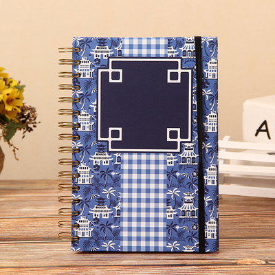 Dot-Grid Paper Layout Custom Notebook Embossed Design voor het nemen van aantekeningen in het kantoor