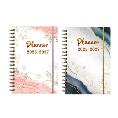 Notitieboek op maat met gelinieerd papier voor academisch schrijven en notitiebeheer