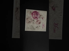 High-end gesneden kaarten worden gebruikt om vakantiekaarten voor verschillende gelegenheden aan te passen